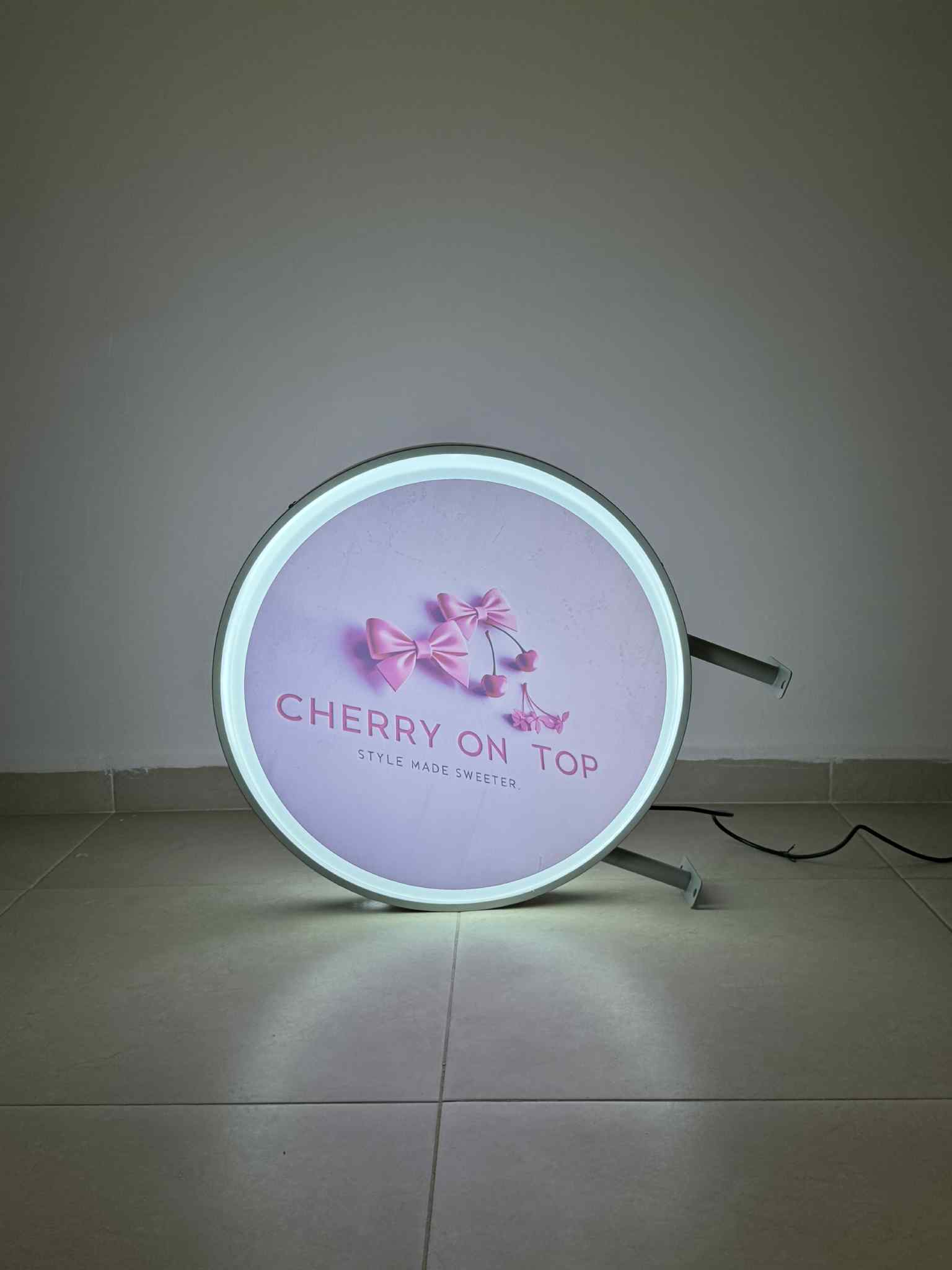 LETRERO LUMINOSO